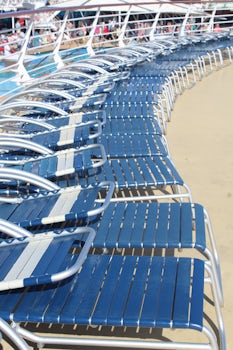 Sun Deck - plenty of lounge chairs 