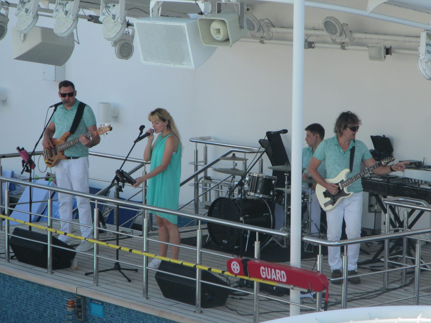 Band by the pool "Lets Groove" Excellent entertainers!