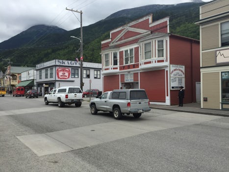 The town of Skagway. I remember I ate a donut here, it was quite good!