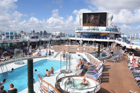 The pool area on the Lido Deck.