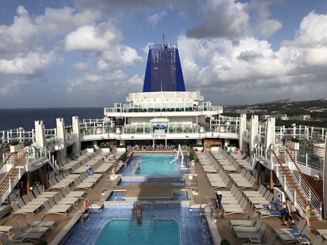 Midship open deck with lido pools