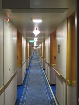 Aloha deck corridor