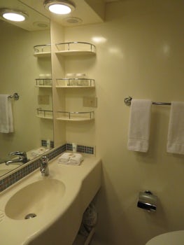 Bathroom, Cabin A341