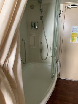 Tub/Shower combo