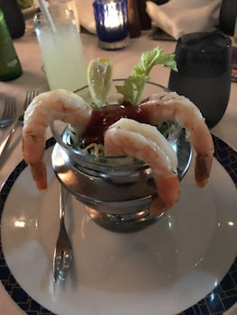 Delicious shrimp cocktail in Cagney’s Steakhouse 
