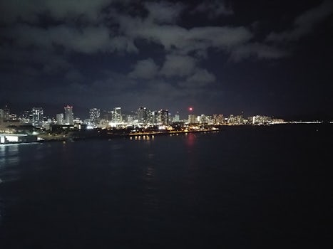 Leaving Honolulu at 11 at night, on our way to Kauai.