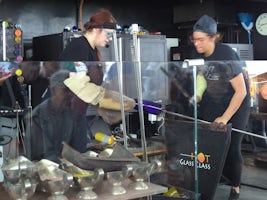 The Hot Glass girls doing their "thing"