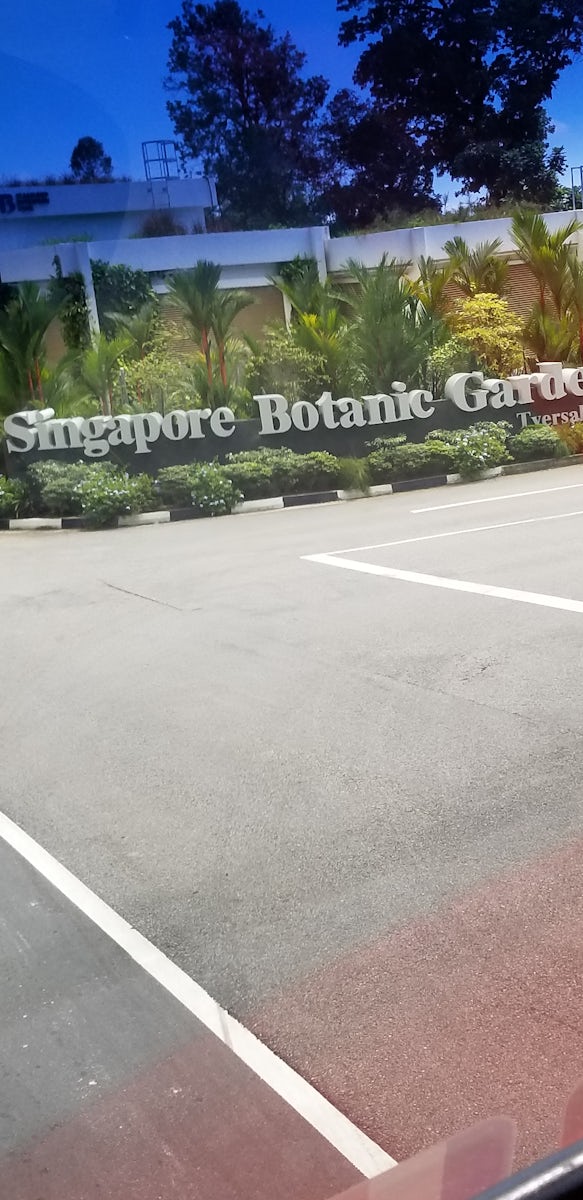 Entrance to Singapore Botanical Gardens 