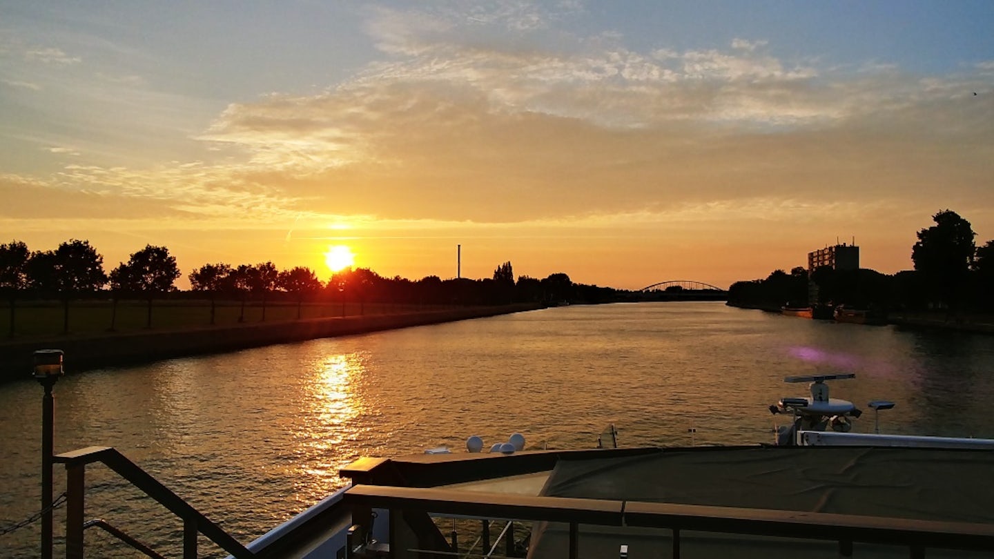 A beautiful sunset over the Rhine up on deck. 