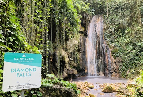 Beautiful Diamond Falls in St. Lucia