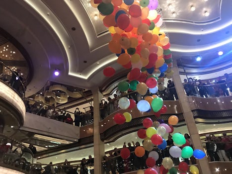 Balloon drop party at the Piazza