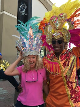 We had a blast at the Aruba Grand Carnival Parade. We danced with the beaut