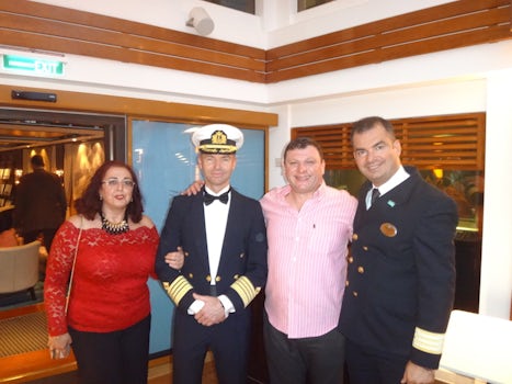 The captain and cruise director