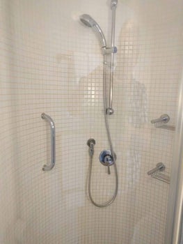 shower fixtures
