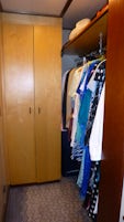 Clothes cupboard and hanging area