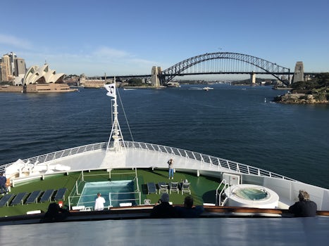 Continuing into Sydney Harbour 