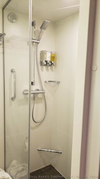 Cabin 4041 shower