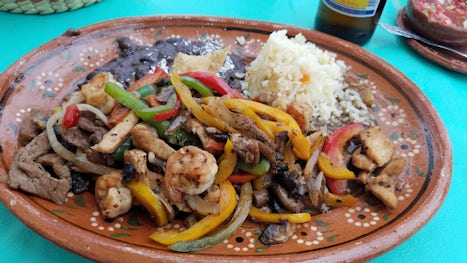 Mixed Fajitas Cuates y Cuetes Puerto Vallarta