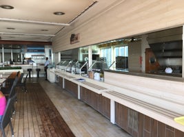 Deck 5 Terrace Grill