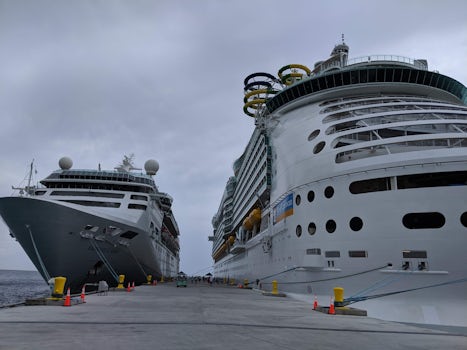 Ship comparison at CocoCay (Empress is on the left)