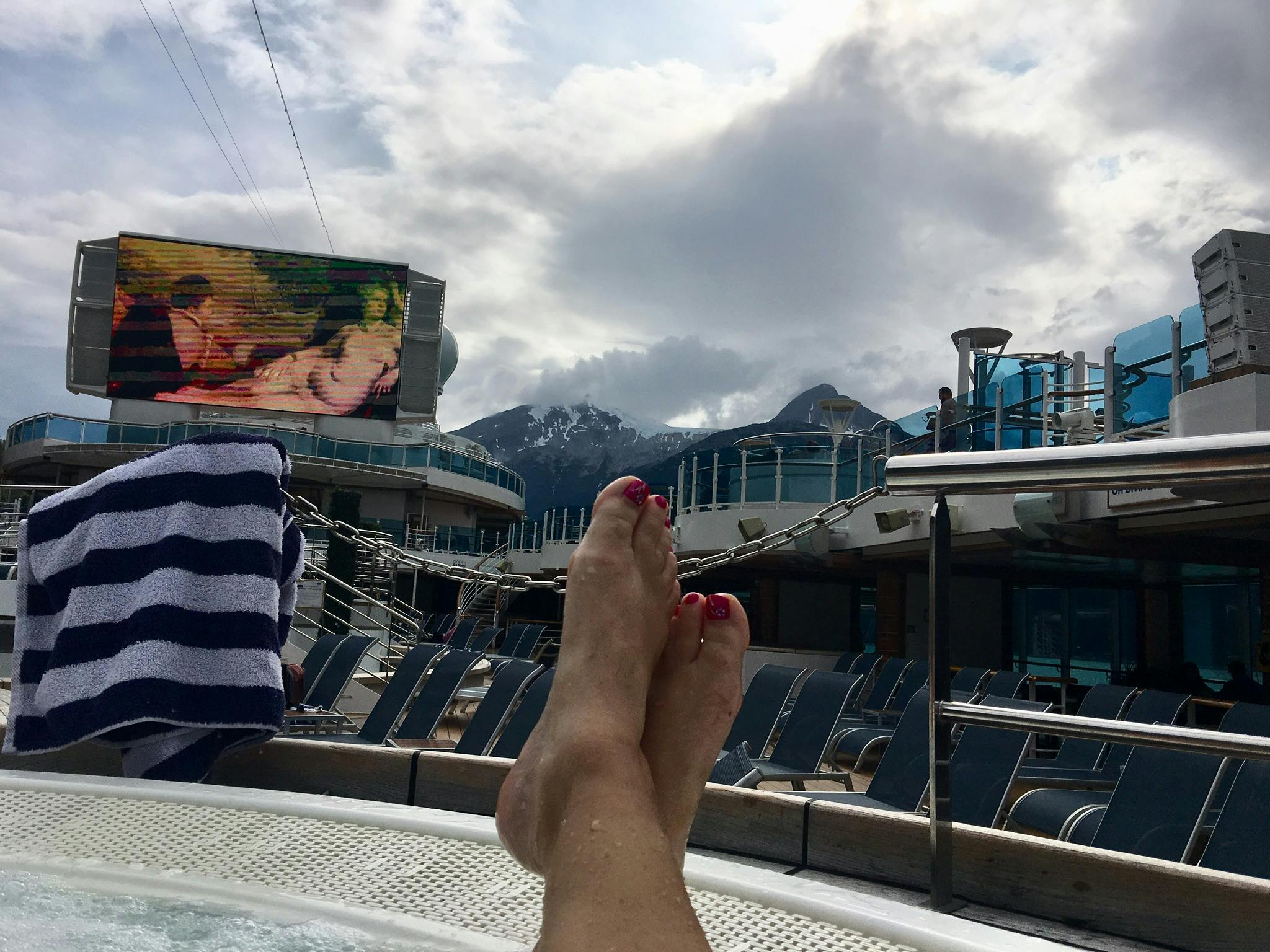 Royal Princess Cruise Ship: Review, Photos & Departure Ports on Cruise