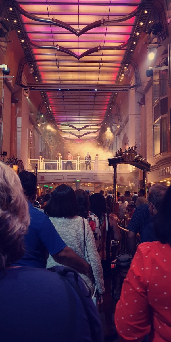 70's Night on the ship had a great performance in the Royal Promenade 