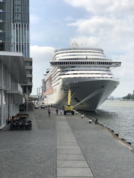 Ship at Rotterdam 