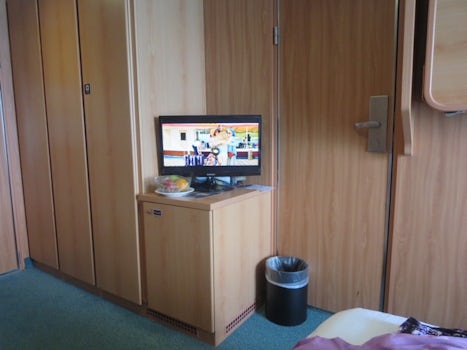 MSC Armonia Cabin 1089.
The TV had good channels and the movie channel sho