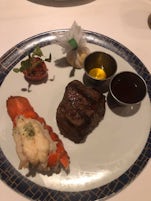 Surf & Turf, Cagney&#39;s Steakhouse