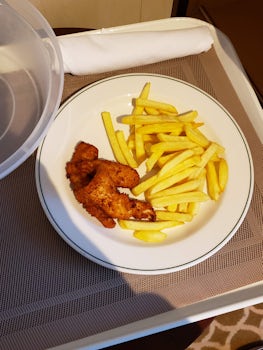 The world's saddest chicken nuggets. Ordered via room service.