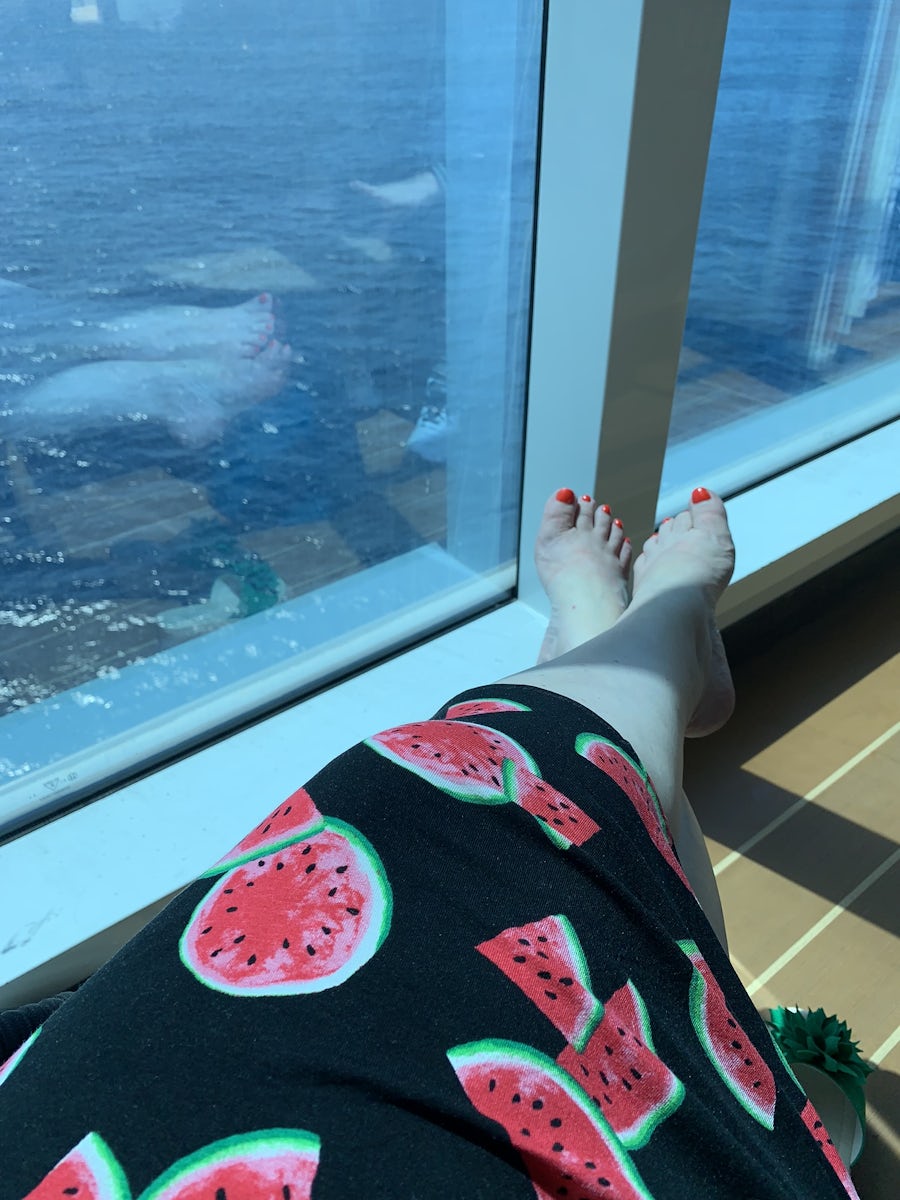 Relaxing by the window at Hollywood pool area 