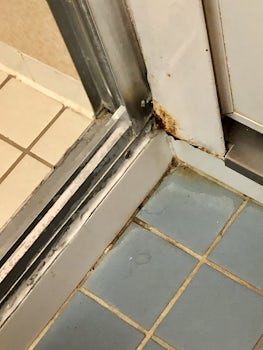Nasty bathroom floor. 