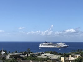 Photo of the ship from the best viewing point in Kona, the Walmart parking 