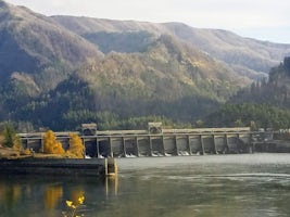 Bonneville dam.