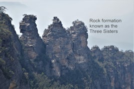 The three sisters rock formation in the Blue Mountains