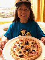 Me, Kate Froemming eating my favorite custom-made pizza at Alfredos Pi