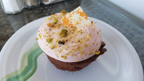 Raspberry pistachio cupcake