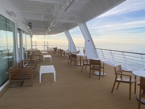 Outside area at stern on deck 2 