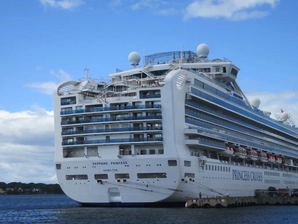 Sapphire Princess Canada & New England Cruise Reviews from Quebec City ...