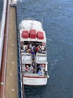 Shuttle loading passengers for Catalina Island