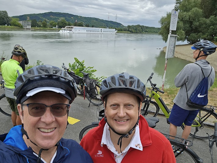 E-bike excursion along the Danube in Vienna, Austria