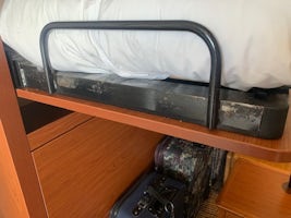 pull out bed paint is peeling and rusted out