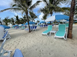 Perfect Day at CocoCay - socially distant sun
