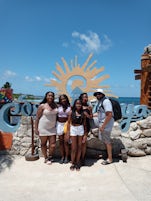 Costa Maya pic with the family! 
