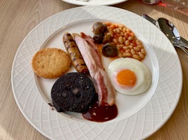 A small "full English" in the Grill.