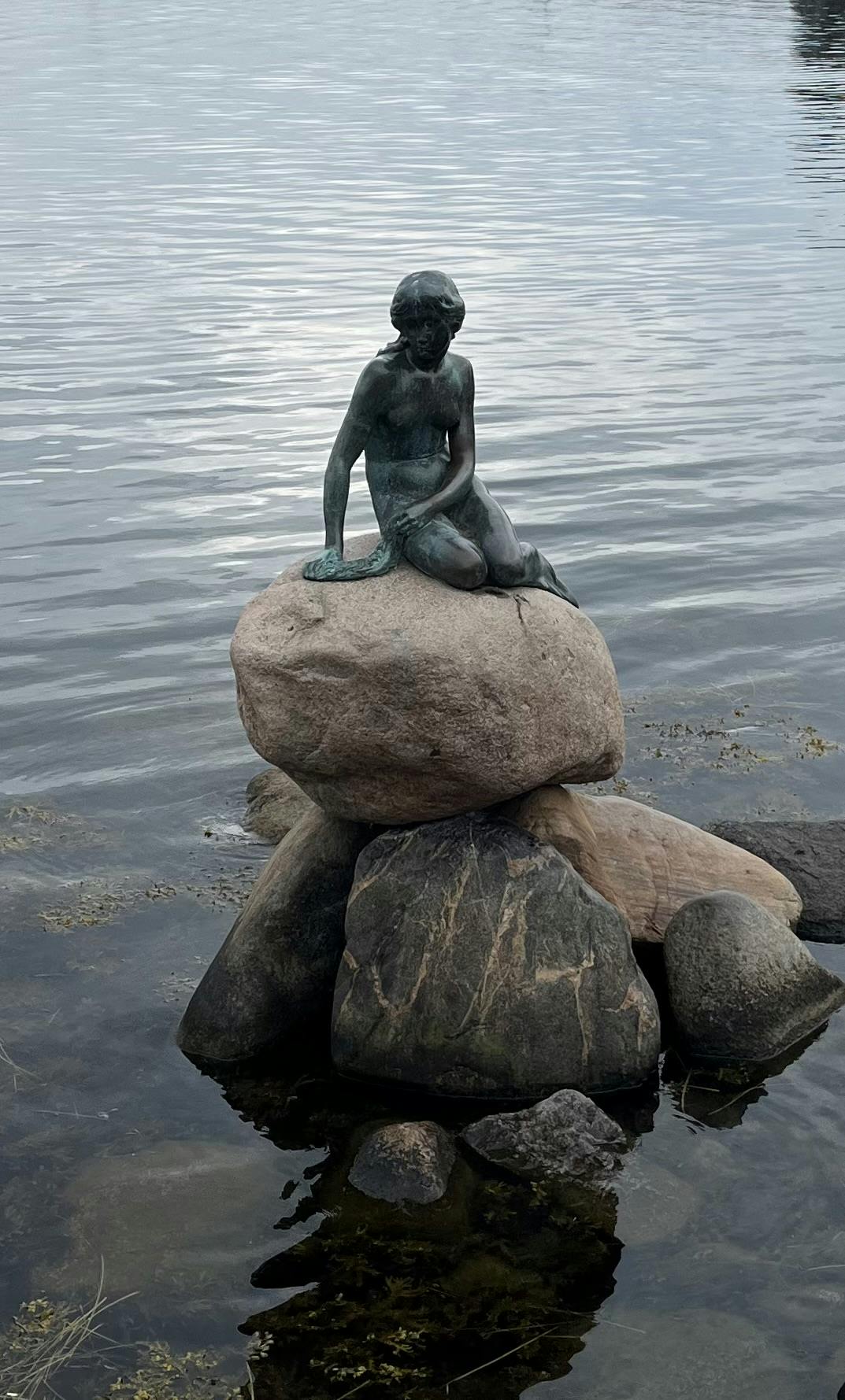 12+ Easy DIY Halloween Costume Ideas for Everyone, image size:2048x3396