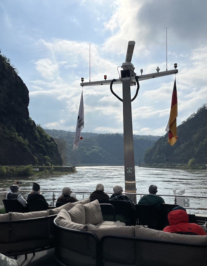 Rhine cruising. 