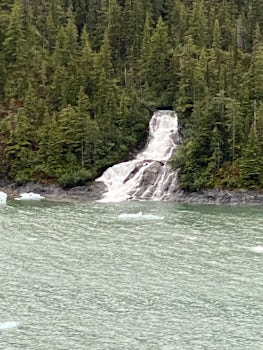 Waterfall going out of glacier