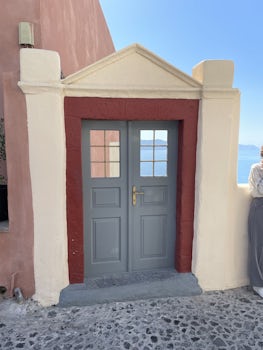 A picture of a doorway in Santorini