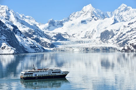 Scenic Cruising in Glacier Bay